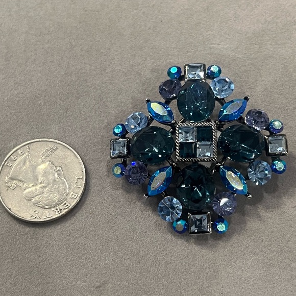 Vintage stone pin! - Picture 4 of 6